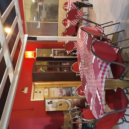 Alojamento de Acomodação e Pequeno-almoço Ai Prati 3*