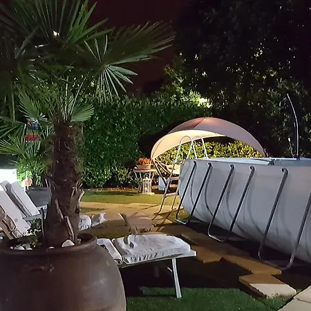 לינה וארוחת בוקר Ai Prati ברגמו